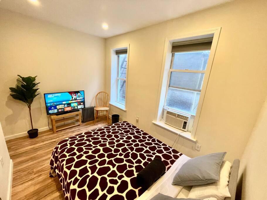 Elegant Nyc Apt 2Bedrooms 14 Minutes To Times Square! Weehawken Esterno foto